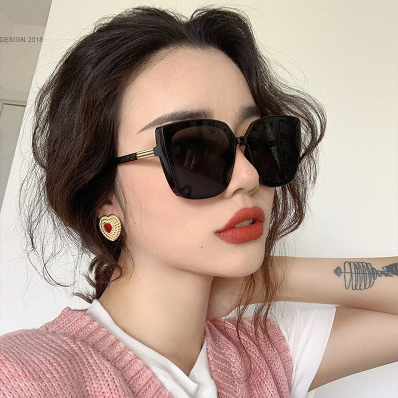 Vintage Fashion Tiktok - نظارات شمسية مربعة بتصميم فراشة عتيق