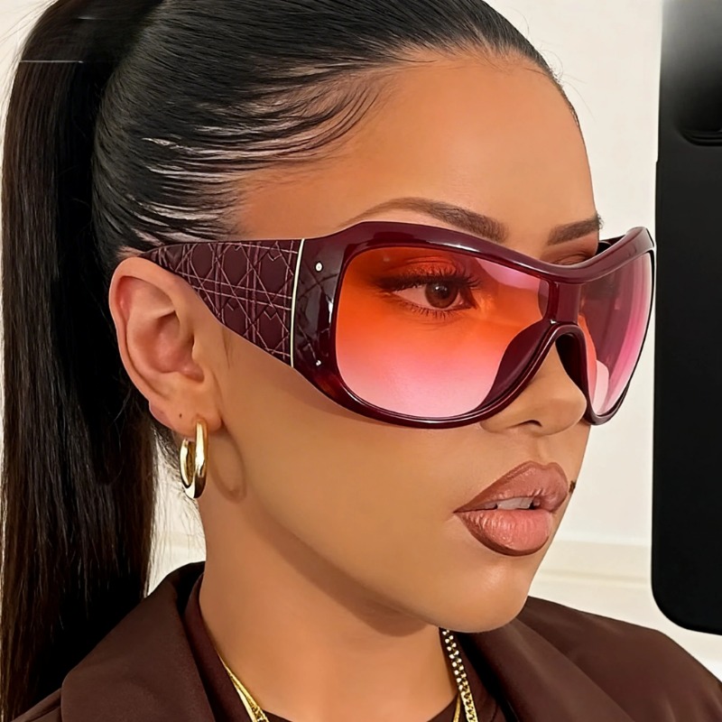 نظارات شمسية كبيرة الحجم من ون - مراجعة Vintage Fashion Y2K وسعره