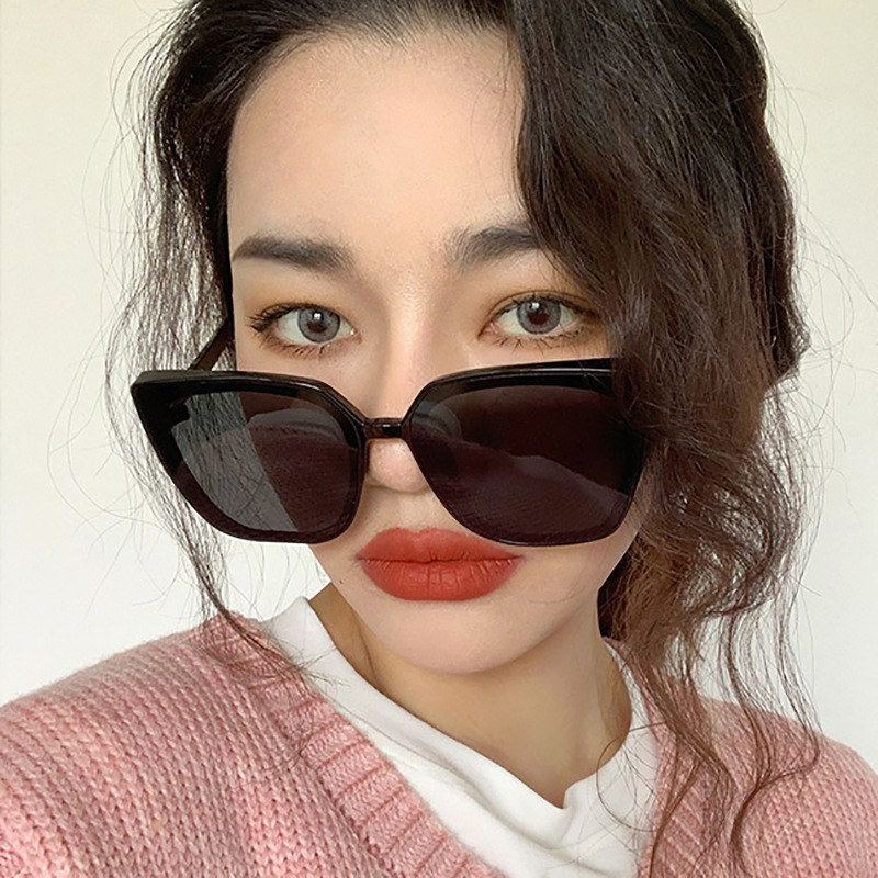 نظارات شمسية مربعة بتصميم فراش - مراجعة Vintage Fashion Tiktok وسعره